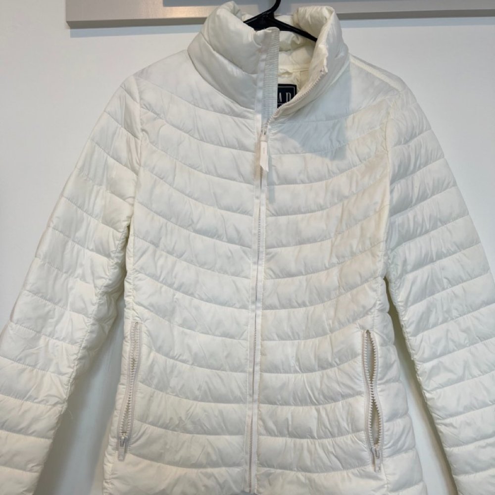GAP Women's Puffer Jacket - WM